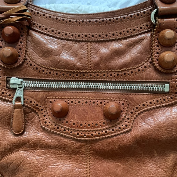 Balenciaga Brown Leather Brief. Size: 16.5”Wx14”Hx3”D. Handle drop: 5.5” - Picture 15 of 16